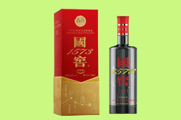阿里噶尔县回收国窖1573.jpg